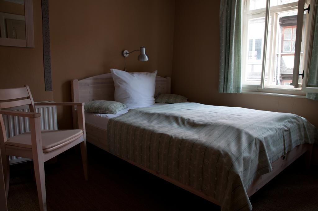 Hotel Am Hoken Кведлинбург Стая снимка